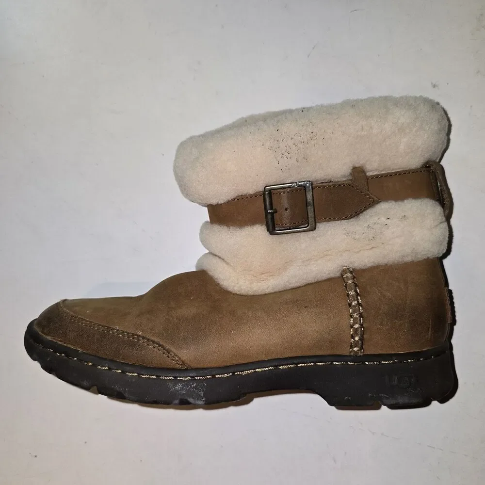 UGG Brielle Boots Snow Winter Womens SZ 7 1008028